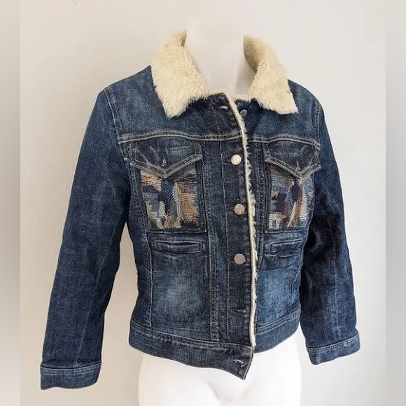 Citizens of Humanity Faux Fur Denim Jacket, Embroidered Front Pockets. Size 8 - Picture 2 of 14